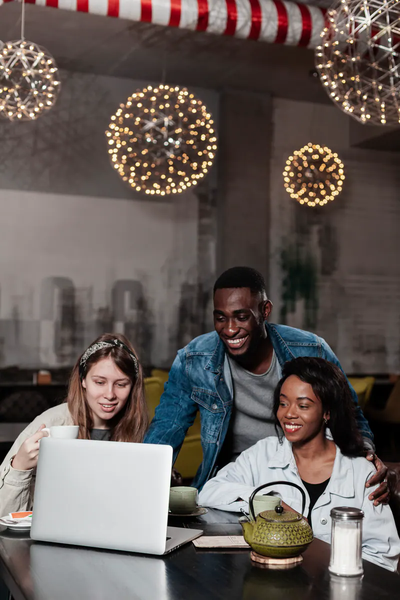 Freelancers collaborating on milestone-based service delivery